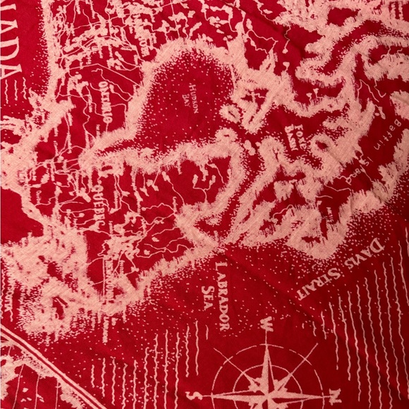 Roots Canada Red Wool Blend Canadian Map Wall Hanging Scarf Wrap 45" x 45" - Picture 3 of 5